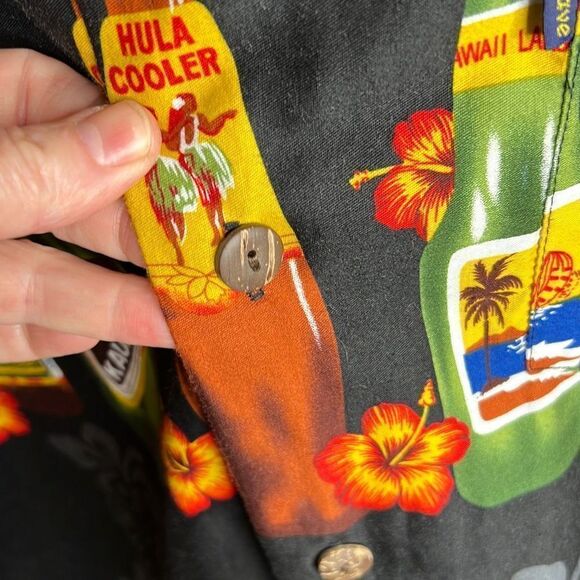 ❤️Vintage Palmwave Hawaiian Beer Bottles Hawaiian Art Button Down Casual Shirt - Picture 4 of 7